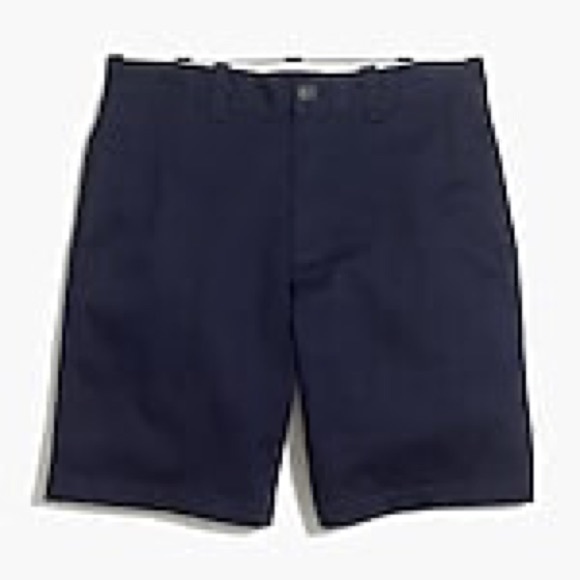 9" GRAMERCY FLEX CHINO SHORT 33” NWT - Picture 1 of 4